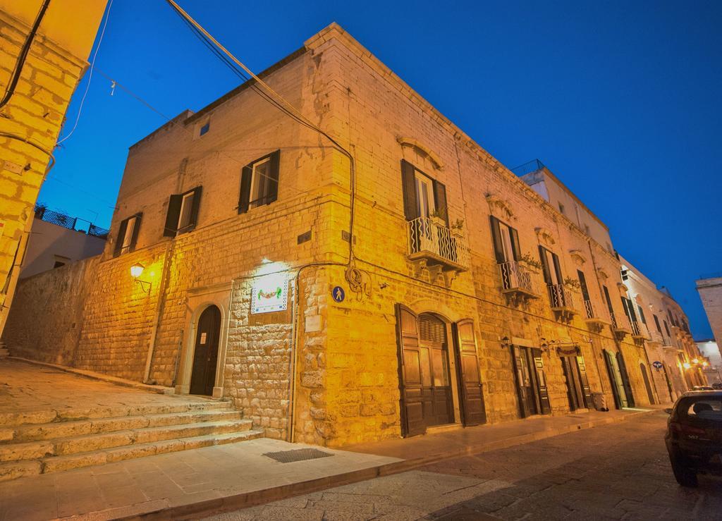 Le Stanze Di Corteinfiore Trani Bagian luar foto